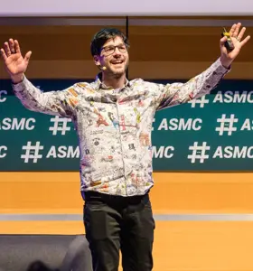 Robert Seeger - Marketingexperte für mutige Kommunikation, KI-Strategien &amp; Creativity in der Unternehmenswelt