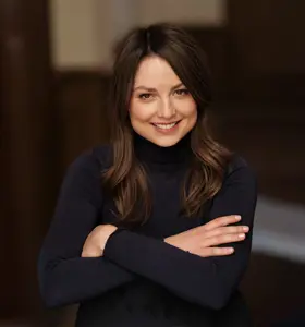 Larissa Leitner - Co-Founder &amp; Co-CEO des HR Tech Startups Empion, nutzt KI-Systeme, um den Arbeitsmarkt zu revolutionieren. 