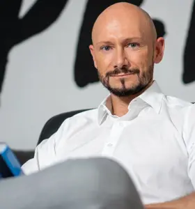 Ralf Anderhofstadt - Pionier der additiven Fertigung und Experte für digitale Transformation