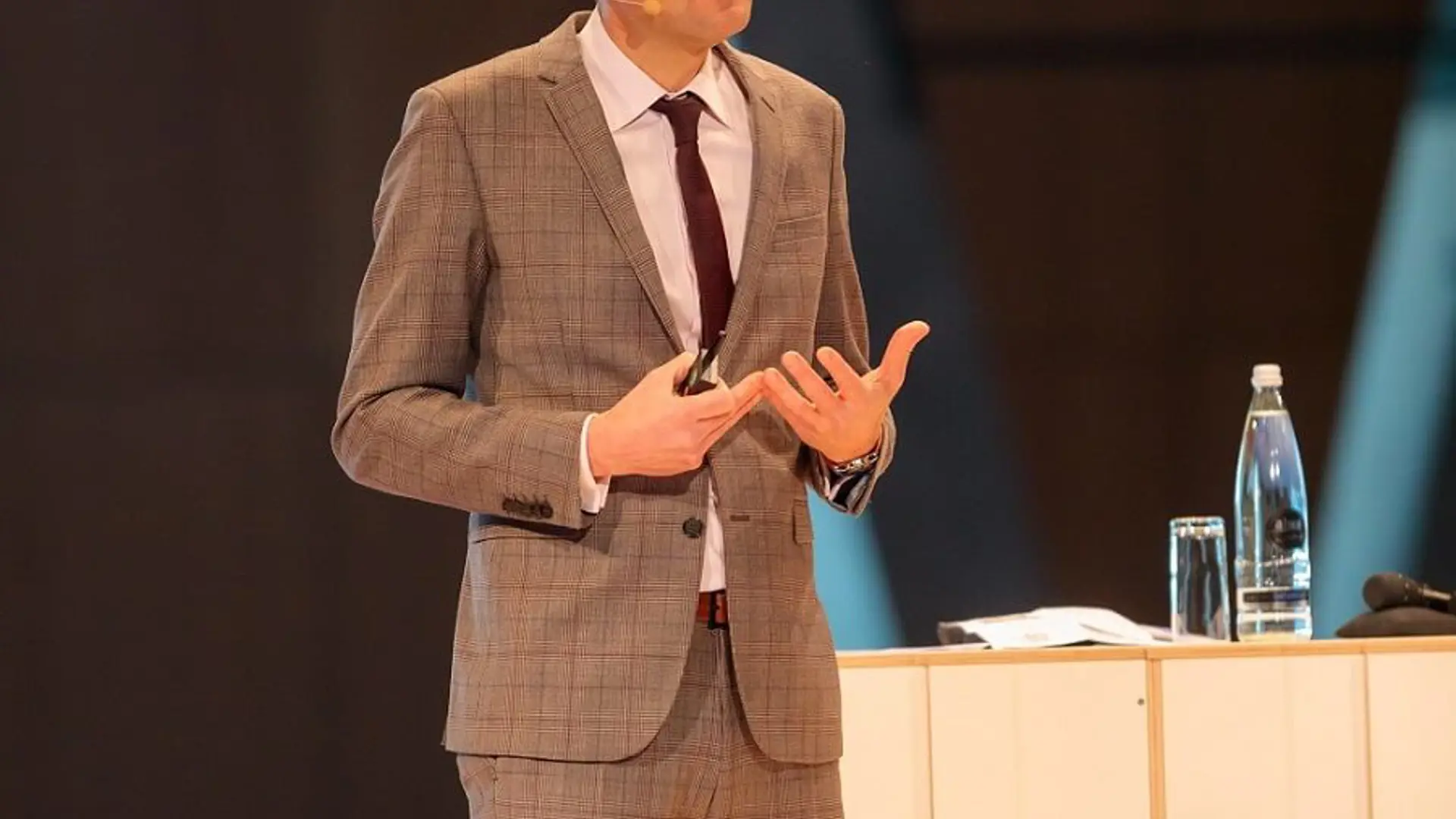 Referent Martin Klaffke: Experte für Zukunft der Arbeit sowie Change Management, der es versteht "New Ways of Working" überzeugend zu vermitteln.