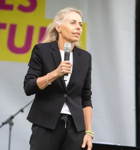 Claudia Raffelhüschen