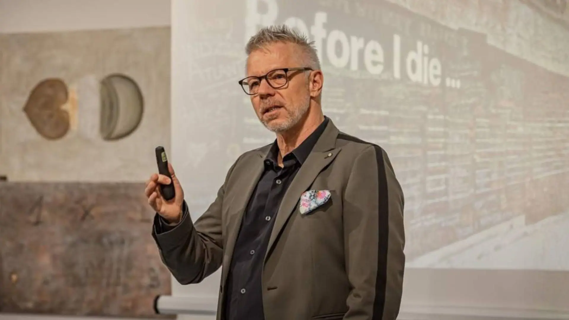 Martin Geiger - <p class="isSelectedEnd">Martin Geiger denkt Selbstführung neu: Innen stabil, außen wirksam und unabhängig leben – auch dann, wenn Druck zur Normalität wird.</p>
