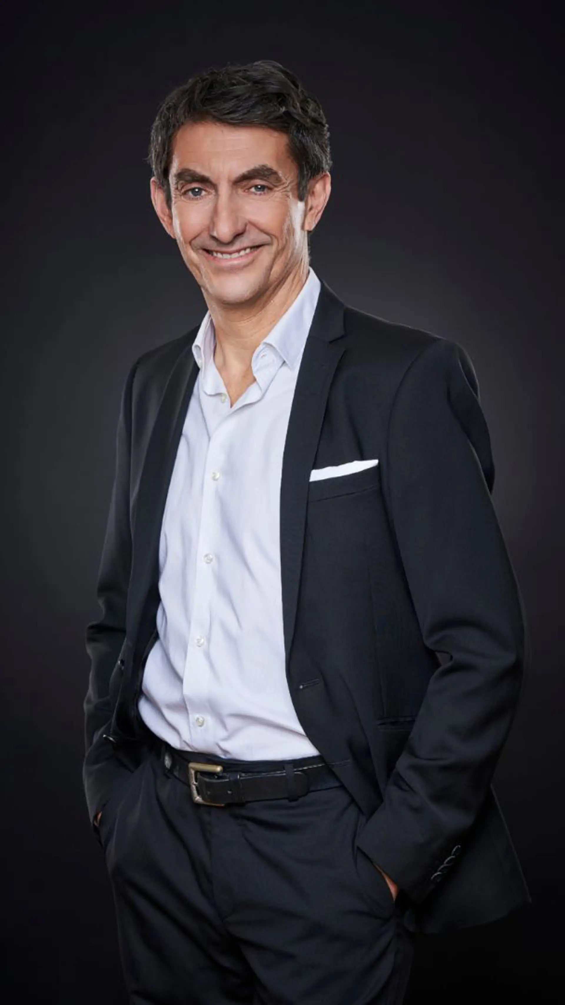 Klaus-Jürgen "Knacki" Deuser - Transformations- und Innovationsexperte, Unternehmer, Moderator &amp; Wegbereiter der Deutschen Comedy Stand-up Szene.