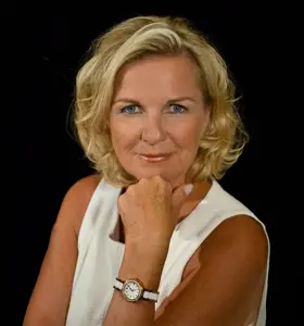 Hera Lind - Bestsellerautorin, TV-Moderatorin, Schreibtrainerin &amp; Sängerin inspiriert zu neuer Kraft, nach Misserfolgen wieder aufzustehen.
