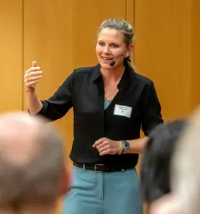 Katharina Naumann - Ex-Sprinterin, Coachin und Expertin für mentale Stärke und souveräne Performance