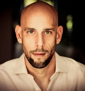 Markus Czerner - Experte für Resilienz, Mindset und Erfolg vs. Misserfolg, Ex-Tennisprofi als auch Autor.