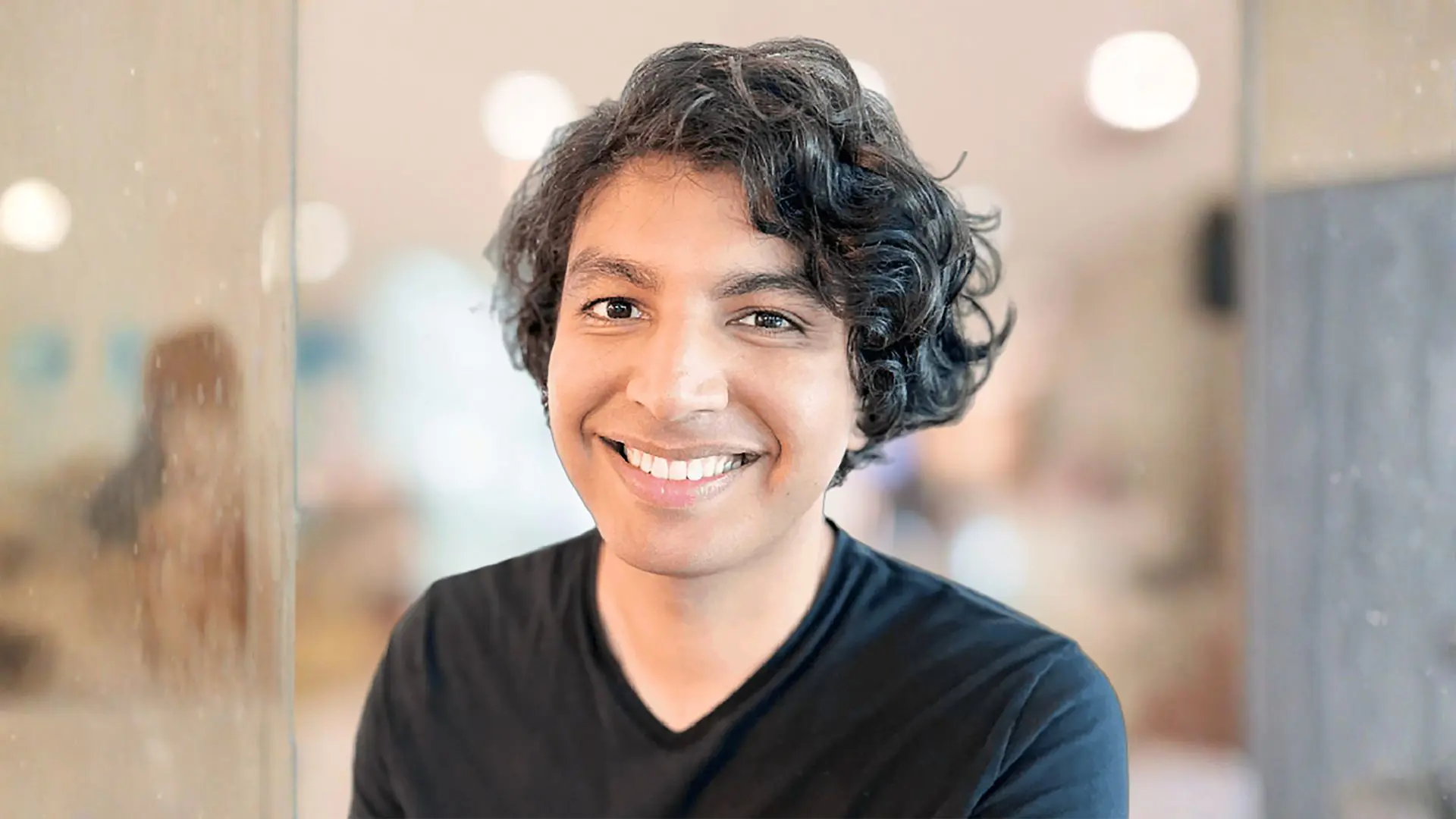 Bilal Zafar - <p>Bilal Zafar ist KI-Experte, Unternehmer und Tech-CEO. Mit Silicon-Valley-Wissen, internationaler Bühnenerfahrung und Praxisnähe macht er KI verständlich.</p>