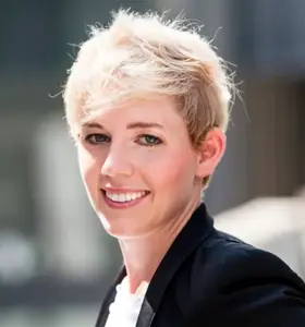 Dr. Steffi Burkhart