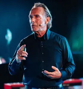 Thomas Druyen - Zukunftspsychologe, Vermögensforscher und Keynote Speaker mit einzigartigen Einblicken in digitale Transformation