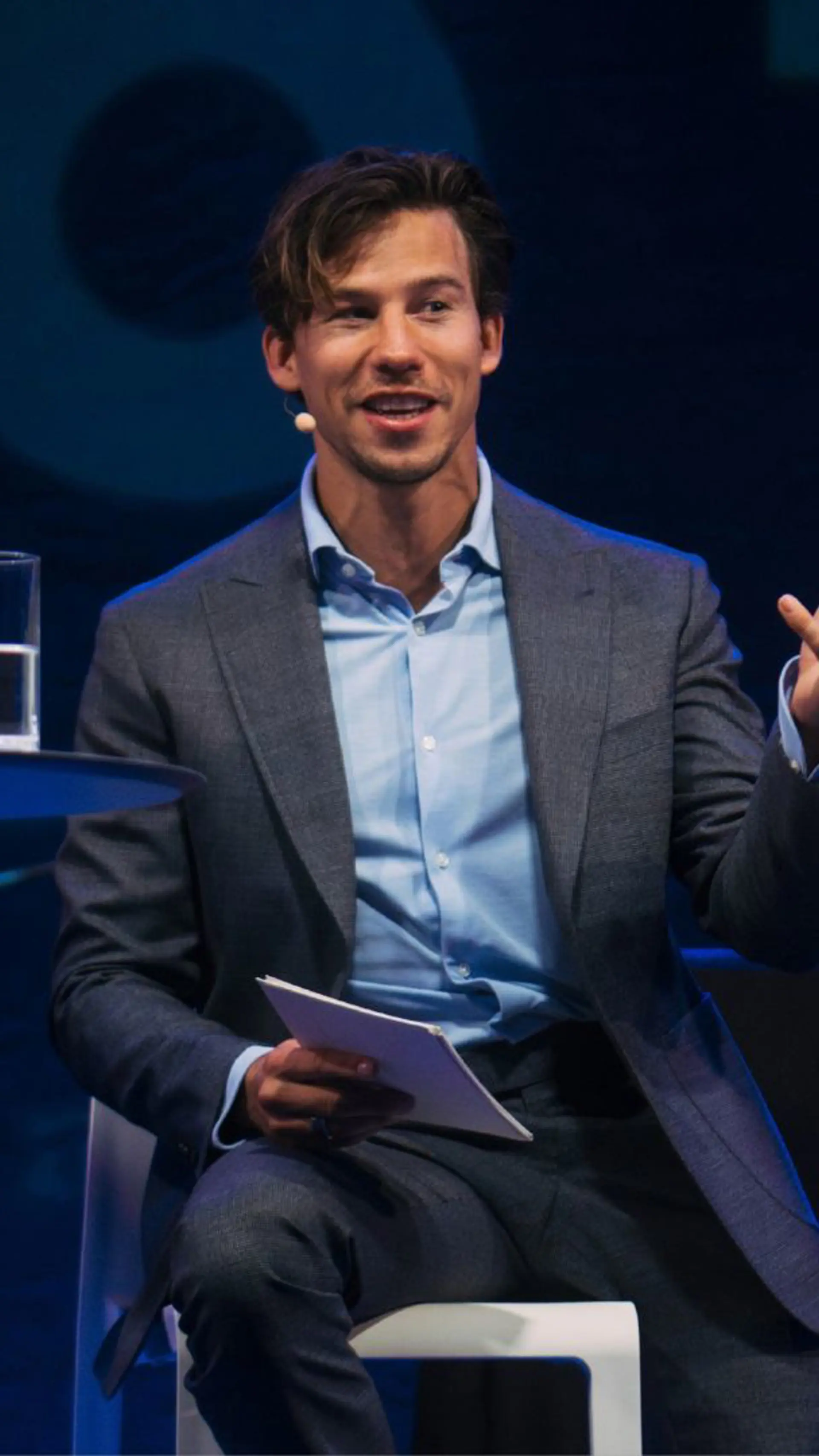 Joel Mattli - <p>Joel Mattli ist erfolgreicher Ninja Warrior Athlet, Speaker und Coach und zeigt, wie man mit Stärken, Resilienz und High Performance Grenzen überwindet.</p>