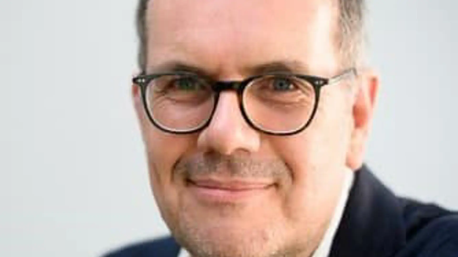 Referent Björn Ognibeni: Experte für digitale Transformation, der erklären kann, welche Digitaltrends wir in Asien verpassen und was das Metaverse wirklich ist.