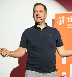 Sven Kretzschmar - Experte und Thought-Leader für Change, Resilienz und Leadership inspiriert mit seinen Vorträgen und zeigt, wie wir mental gesund in einer Welt im Wandel erfolgreich bleiben!