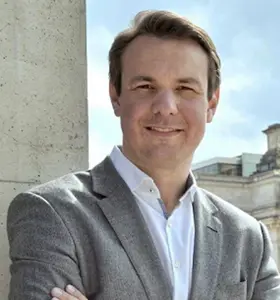 Referent Florian Nöll: Experte für Startups & Digital-Unternehmer inspiriert zu neuer Sichtweise auf neue Unternehmen und ihr Marktpotenzial.