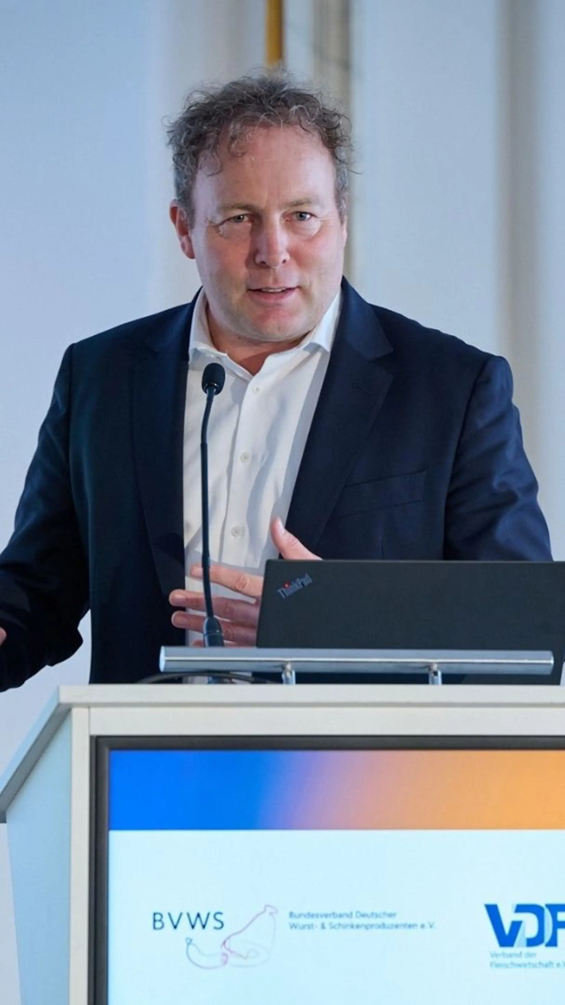 Axel Bojanowski - <p>Axel Bojanowski verbindet positive Perspektiven auf Fortschritt und Wirtschaft mit Expertise in Klimaforschung und Medien zu fesselnden Vorträgen über "Lichtblicke", Klima, Umwelt und Wissenschaftskommunikation.</p>