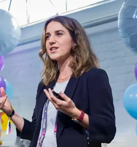 Dr. Nadine Hammele