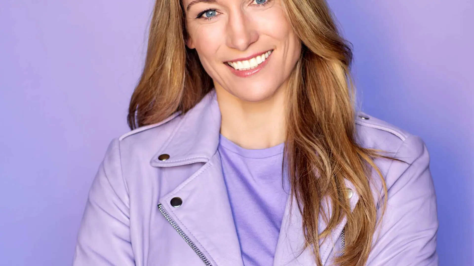 Referent Christine Theiss: Kickbox-Weltmeisterin, Ärztin und TV-Host, teilt Erfolgsgeheimnisse für Spitzenleistung in Sport und Business.