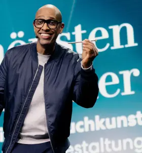 Amiaz Habtu - Erfolgreicher Moderator bekannt aus "Die Höhle der Löwen" und "Let the Music Play"